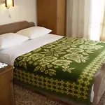 Apartment Smil - 30 M From Sea